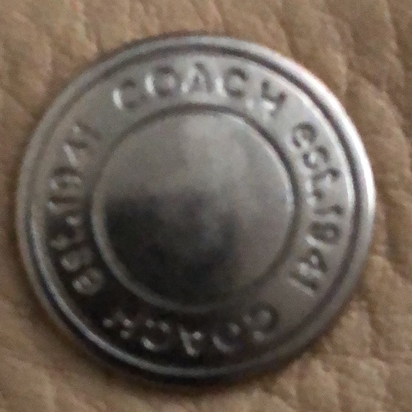 Vintage pebble stone coach zippered wallet - Picture 2 of 5